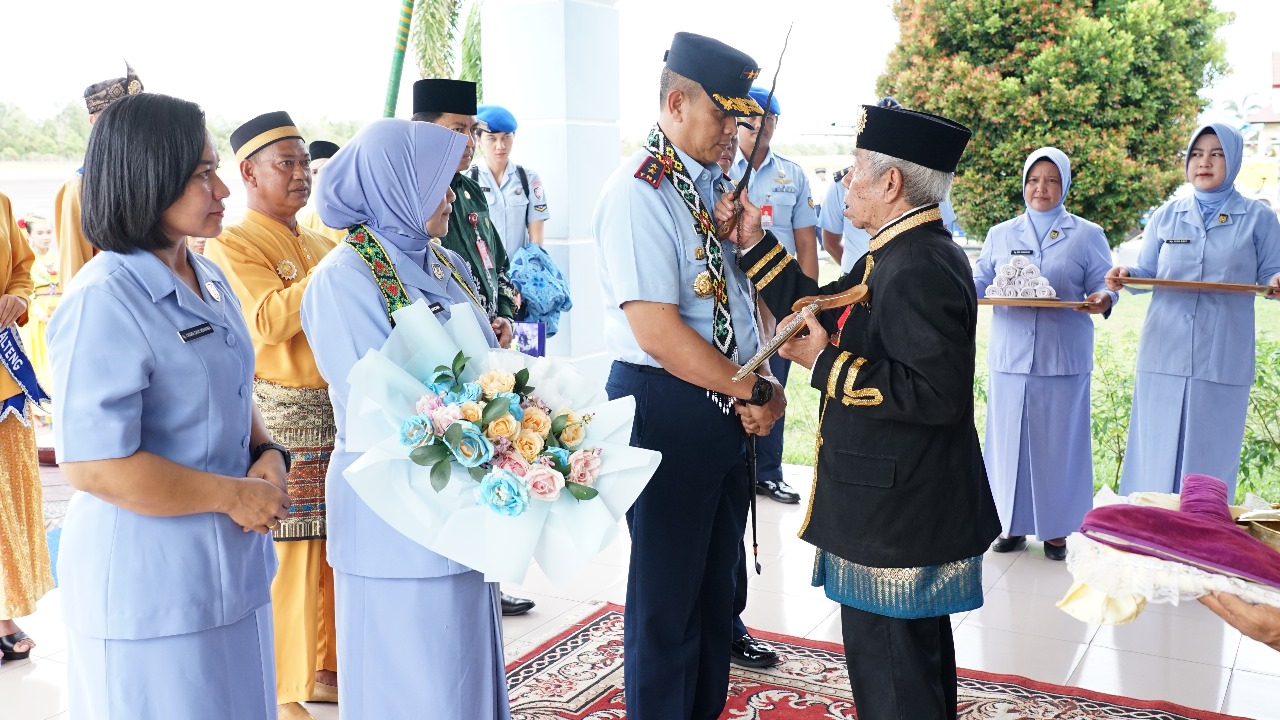 Pangkoopsud I Tinjau Kesiapan Operasional Lanud Iskandar Di Pulau