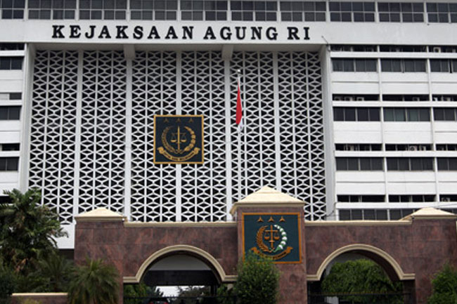 Kejakgung Di desak Panggil Mantan Sekjen Kemendikbud Ainun Na'im
