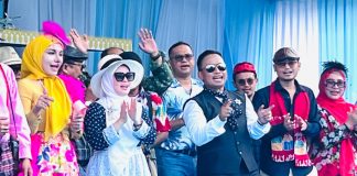Wali Kota Depok Tampil Nyentrik Bergaya Retro, Ajak Warga Lestarikan Budaya dan Dukung UMKM